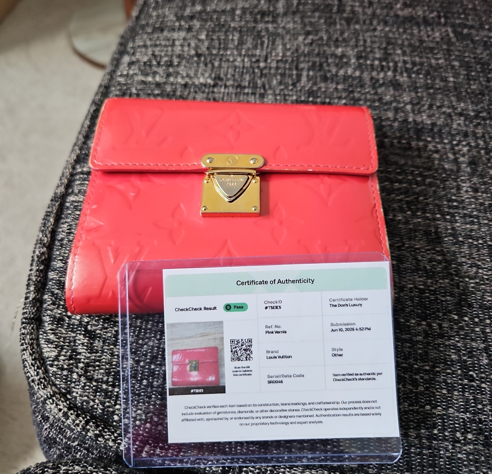 Louis Vuitton Coral Patent Monogram Small Wallet with Gold Hardware With COA